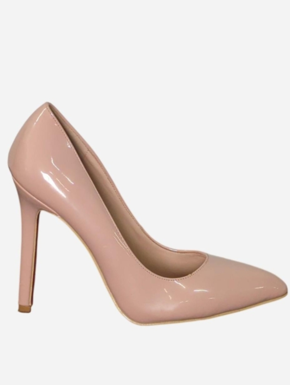 Christian Louboutin nude patent leather pumps size 38 heel 4.25 in Sole